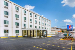  Motel 6 Boston West - Framingham  Фраминэм